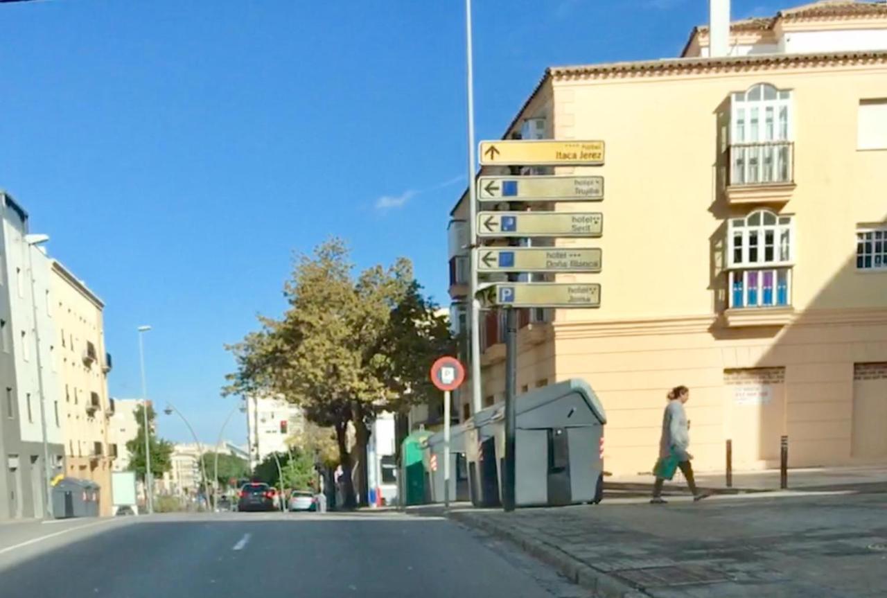 Apartamento La Estacion Jerez de la Frontera Exteriör bild